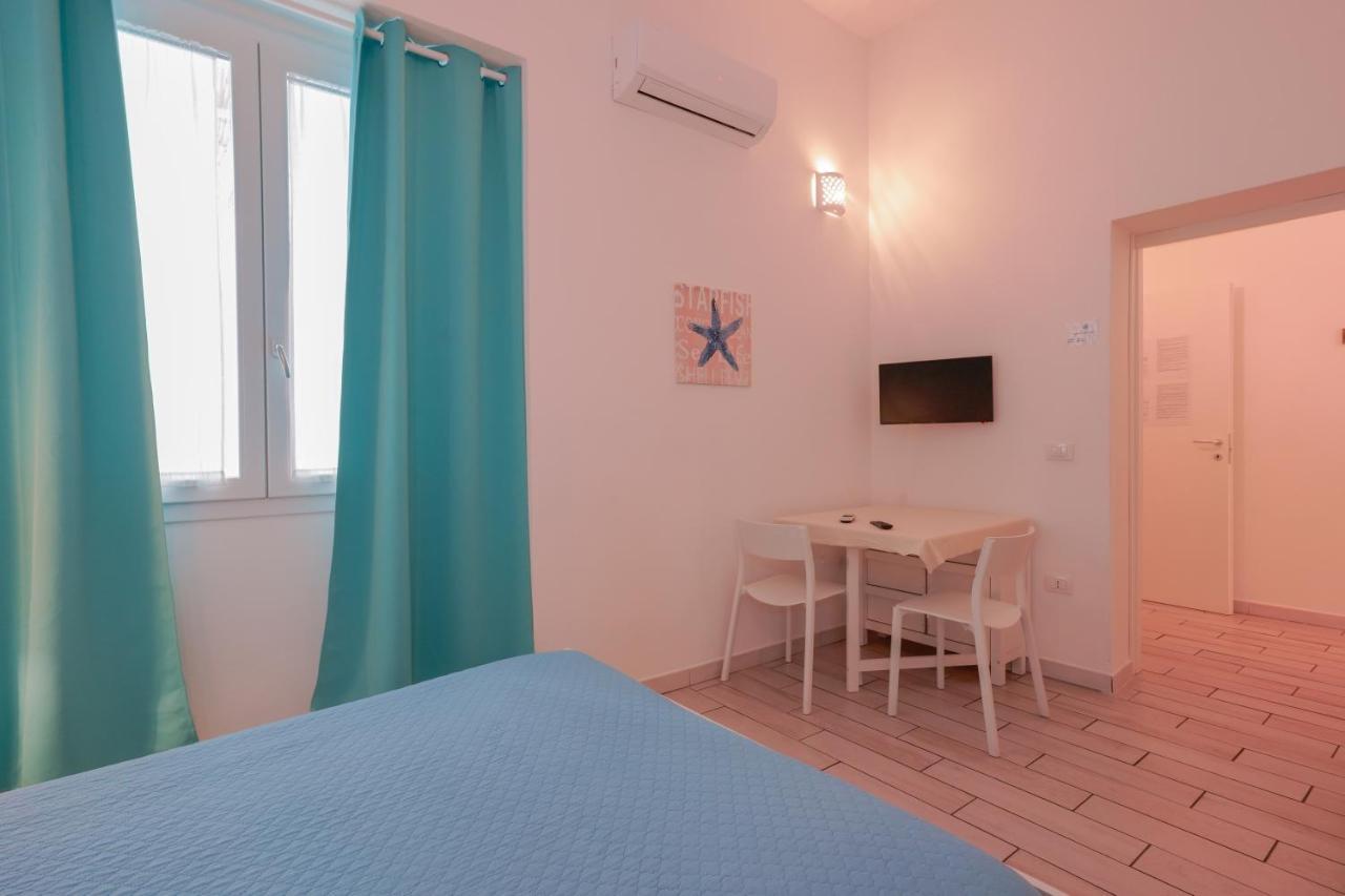 Approdo Rooms - Eja Sardinia กาญารี ภายนอก รูปภาพ