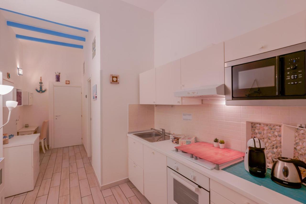 Approdo Rooms - Eja Sardinia กาญารี ภายนอก รูปภาพ