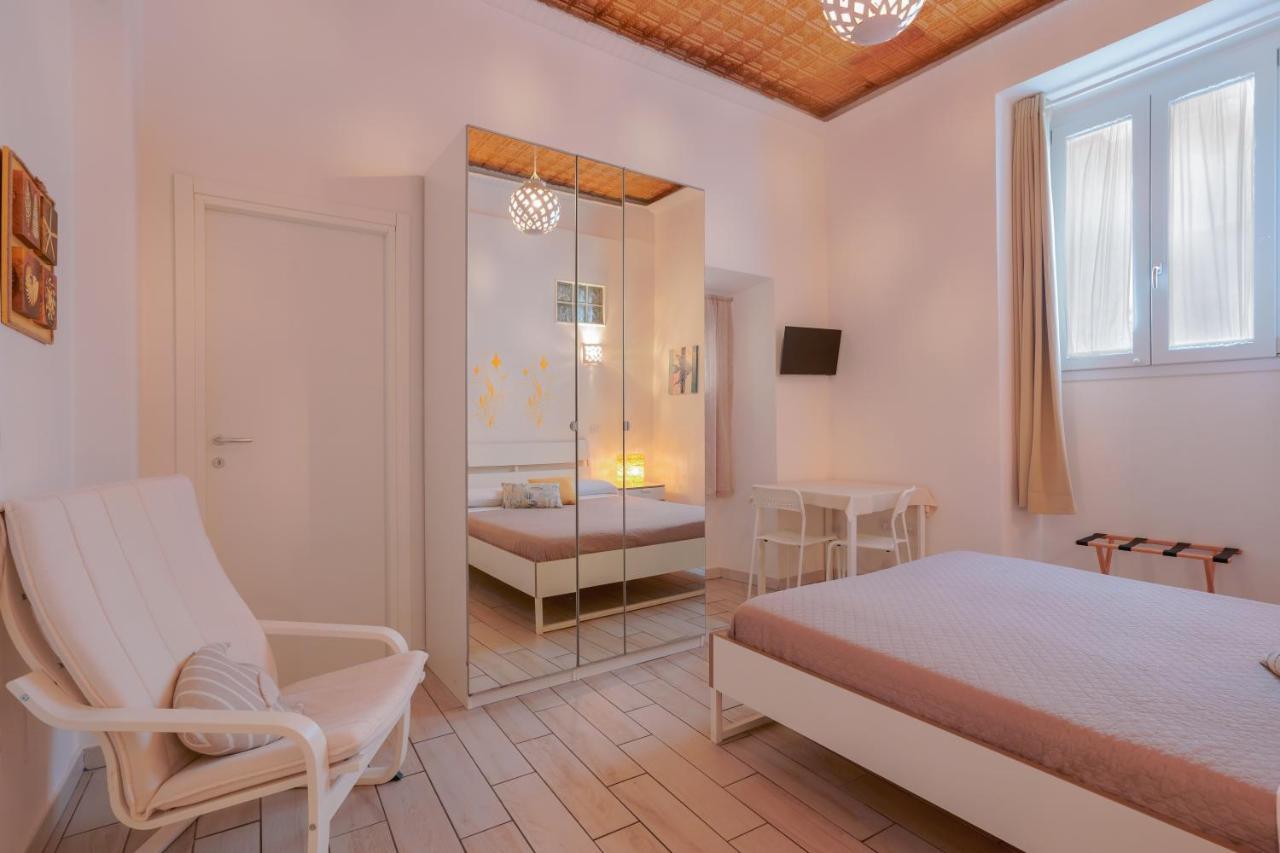 Approdo Rooms - Eja Sardinia กาญารี ภายนอก รูปภาพ